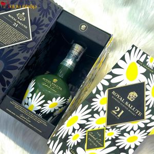 Whisky Royal Salute 21 Anos Collection Richar Quinn Daisy Edition Green 700 ml